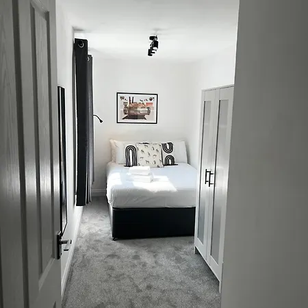 Central Chic 3 Bed, Great Location Winchester Exterior photo