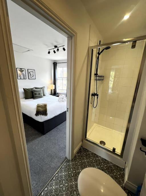 Chic 3 Bed, Great Location