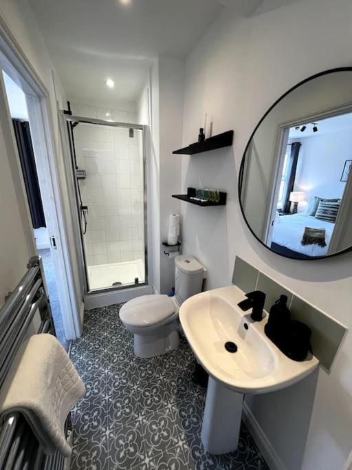 Chic 3 Bed, Great Location Winchester