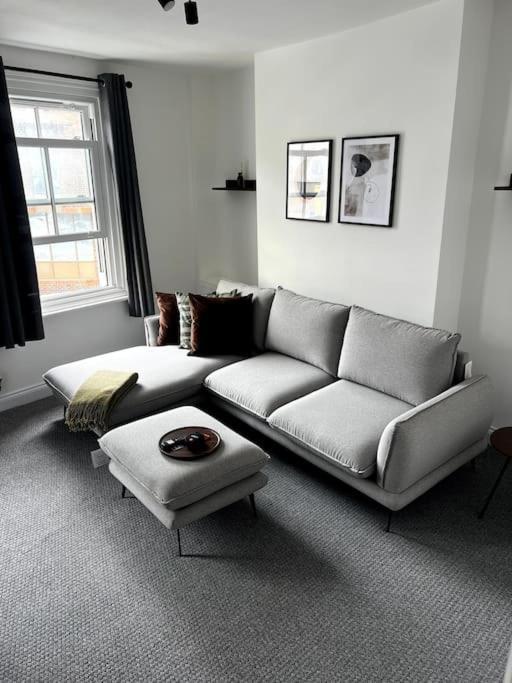 Chic 3 Bed, Great Location Winchester