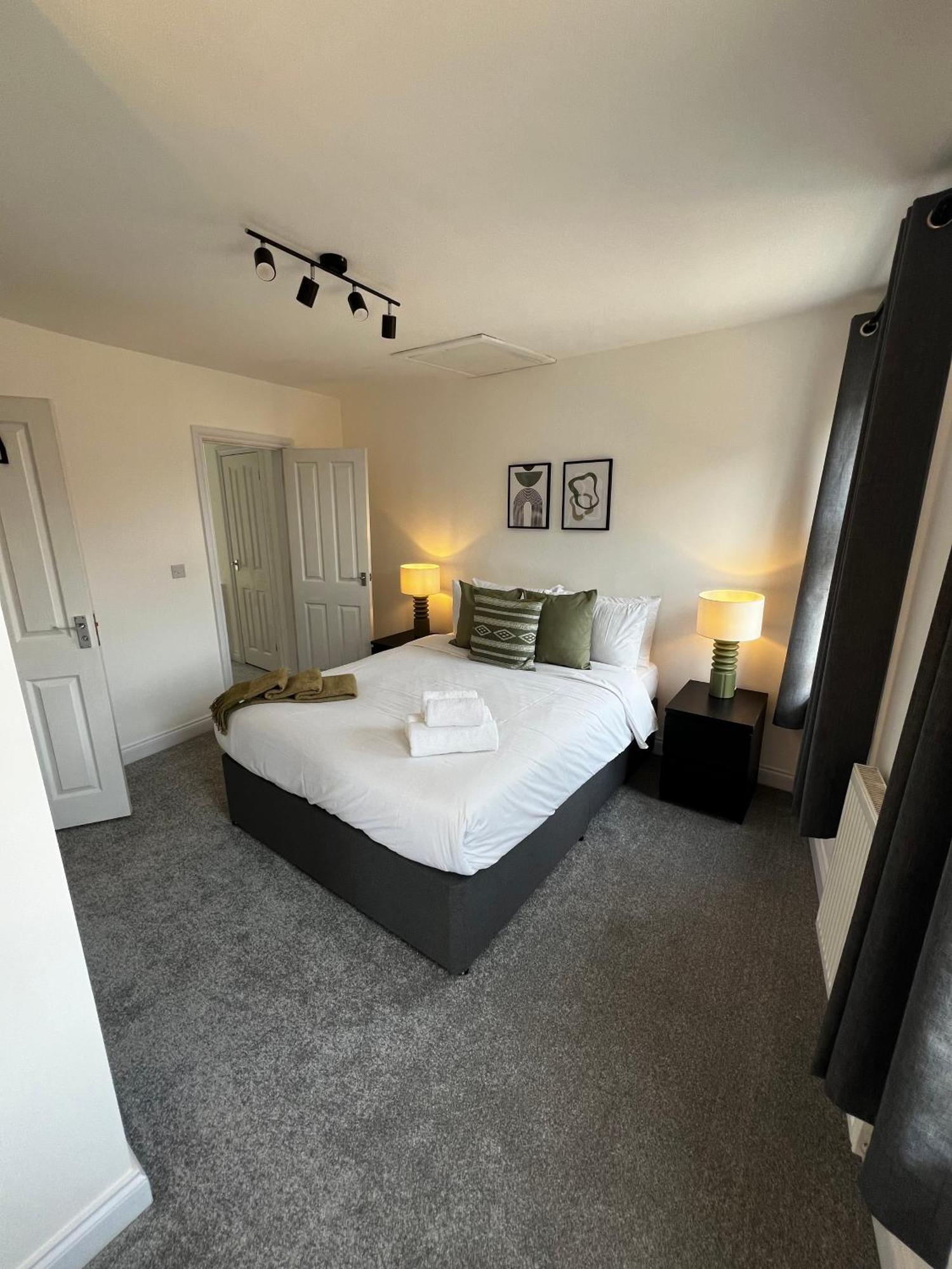 Chic 3 Bed, Great Location Winchester